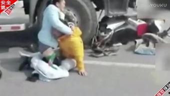 校园跳舞吃瓜事故视频,一场意外引发的校园风波