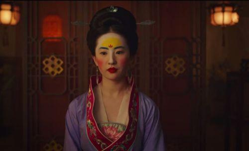 古装剧演员吃瓜视频播放,揭秘娱乐圈幕后趣闻